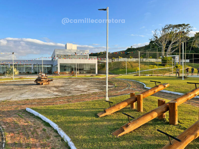 Casa Alphapark - 04 quartos, sendo 03 suítes